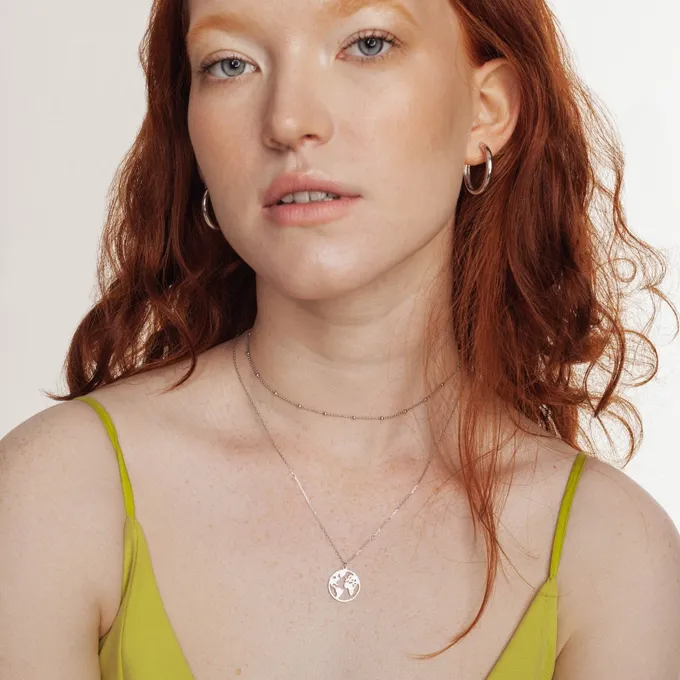 CHOKER Z KULECZKAMI; SREBRNY