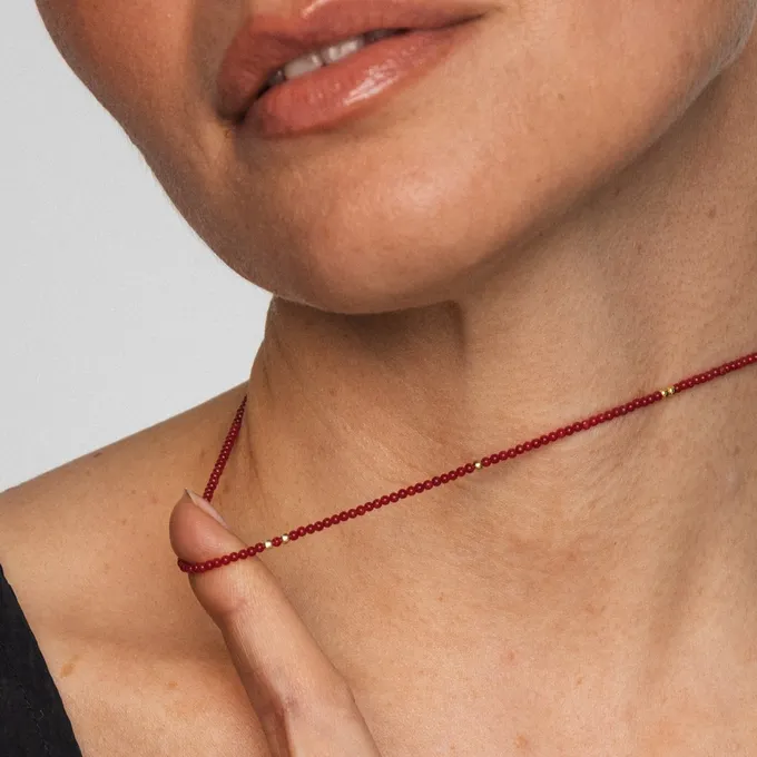 Choker z korali; srebrny pozłacany