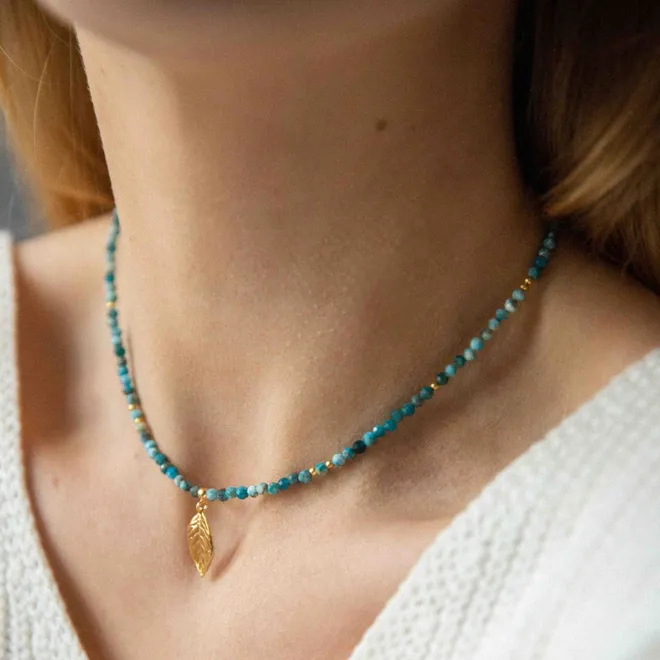 CHOKER Z APATYTEM; I LISTKIEM