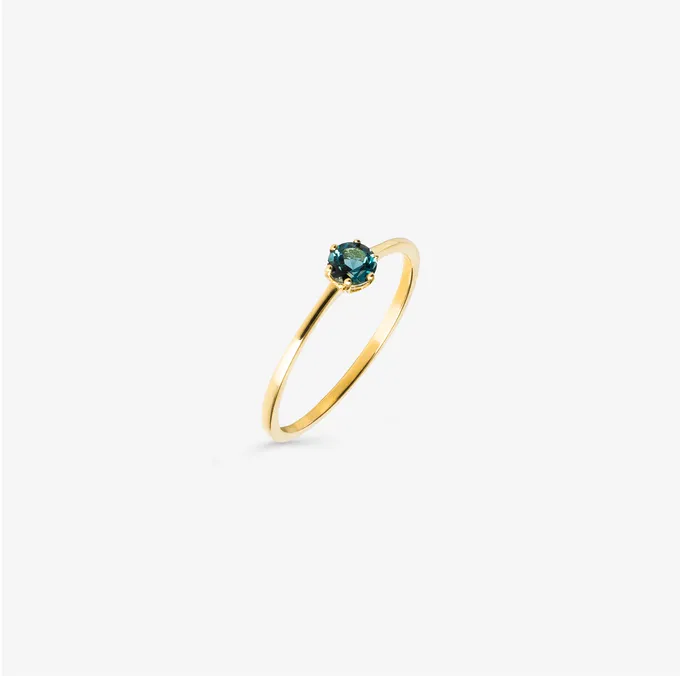 Pierścionek z topazem London Blue 3,9 mm; złoty
